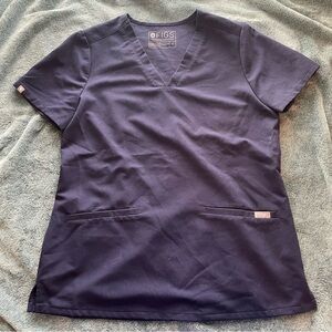 Figs Women's Casma Three‎ Pocket Scrub Top Navy size small